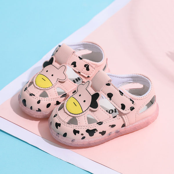 Sandale bebelusi din piele pentru fete cu element 3D