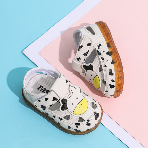 Sandale bebelusi din piele pentru fete cu element 3D