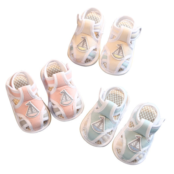 Geamanduri pentru bebeluși două modele cu emblemă