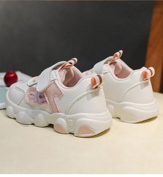 Model nou de adidași pentru bebeluși cu talpă moale pentru fete sau băieți