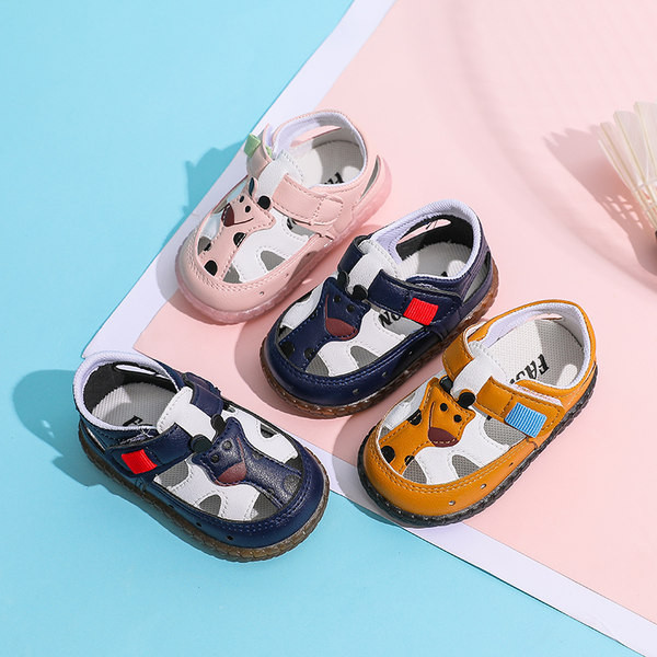 Sandale casual pentru bebelusi din piele ecologica cu autocolante in mai multe culori