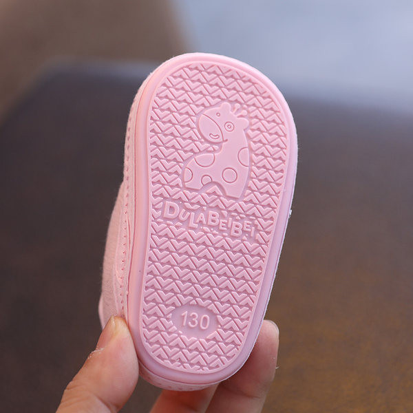 Cizme de vara pentru bebelusi cu aplicatie 3D