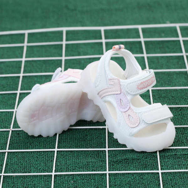 Model nou de sandale pentru bebelusi din piele ecologica cu autocolante