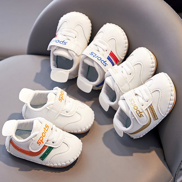 Pantofi moderni pentru bebelusi din piele ecologica cu talpa moale pentru fete