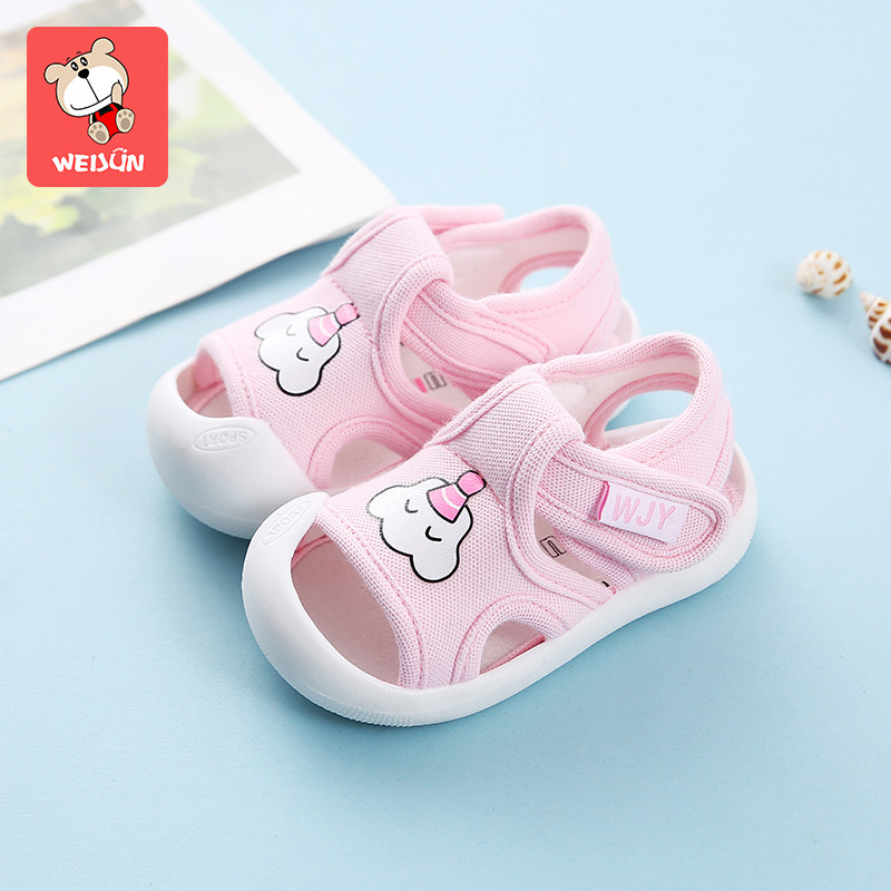 Sandale bebelusi cu aplicatie pentru fete si baieti