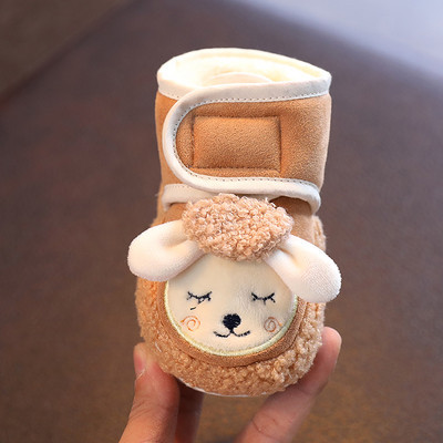 Cizme bebelusi cu vata mai multe modele element 3D si inscriptie