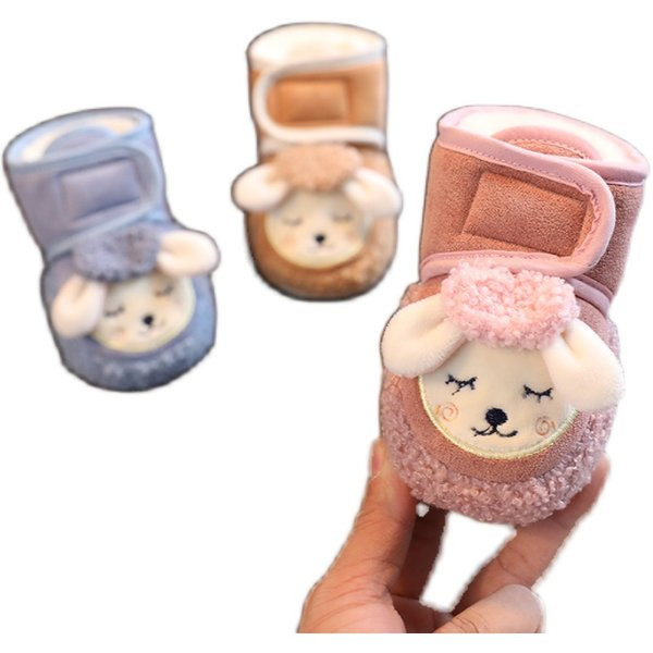 Cizme bebelusi cu vata mai multe modele element 3D si inscriptie