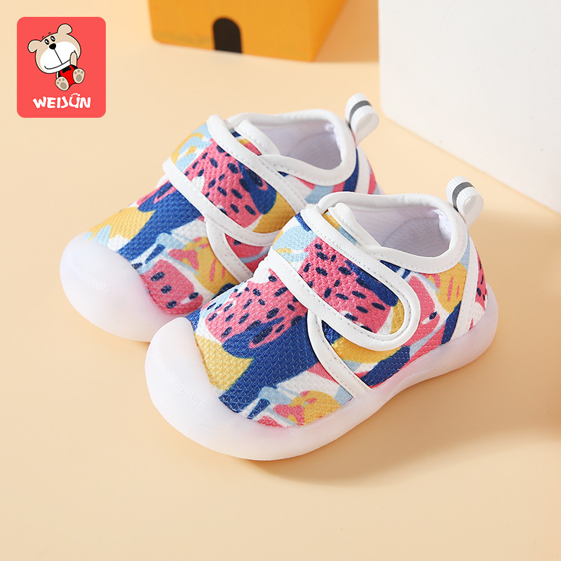 Pantofi respirabili pentru bebelusi cu plasturi si talpa moale