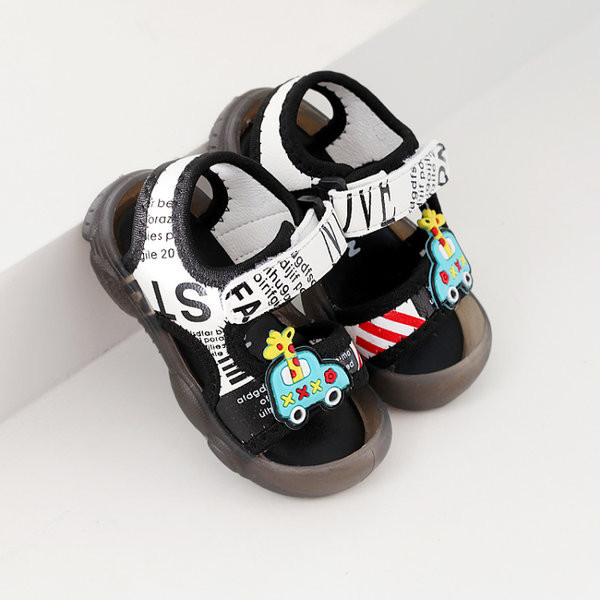 Ежедневни бебешки сандали с апликация и 3D елемент 