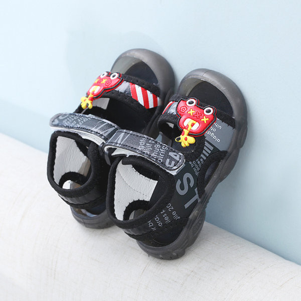 Ежедневни бебешки сандали с апликация и 3D елемент 