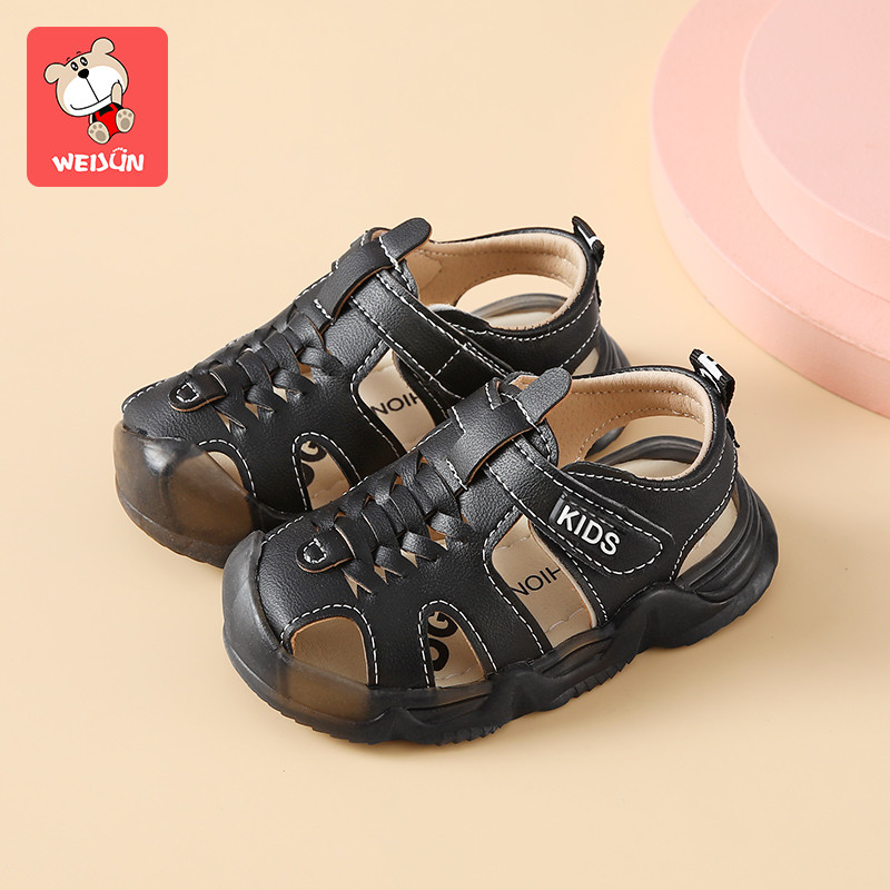 Sandale din piele pentru bebelusi cu petice