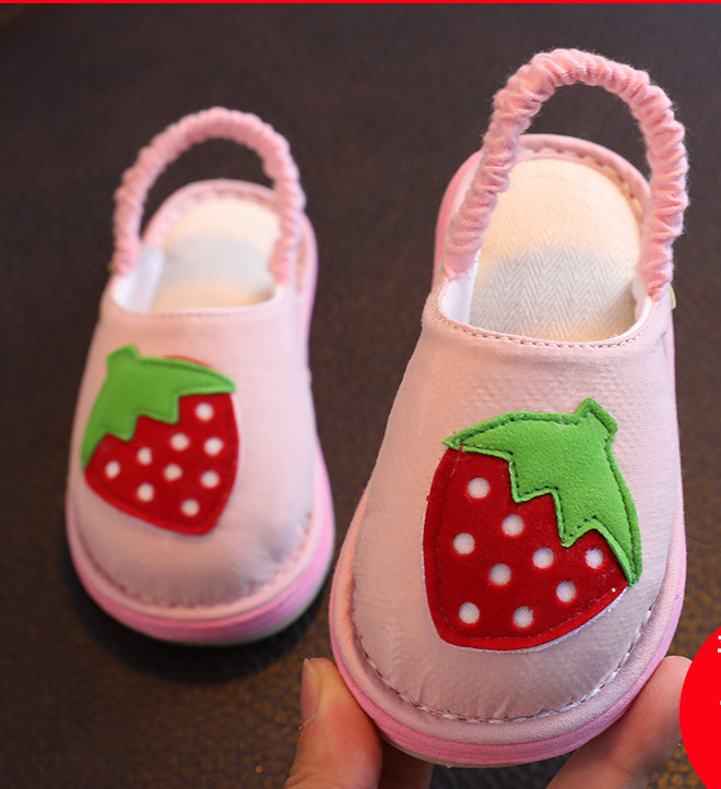 Sandale textile pentru bebelusi cu aplicatie si elastic