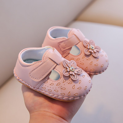 Модерни бебешки обувки от еко кожа с 3D елемент цвете