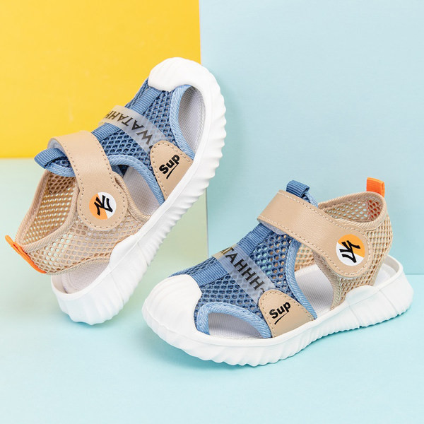 Sandale pentru bebeluși cu plasă și autocolante