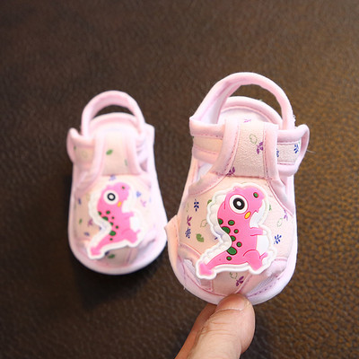 Cizme moi pentru bebelusi cu autocolante pentru copii