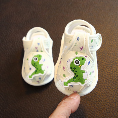 Cizme moi pentru bebelusi cu autocolante pentru copii