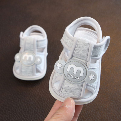 Cizme moi pentru bebelusi cu autocolante pentru copii