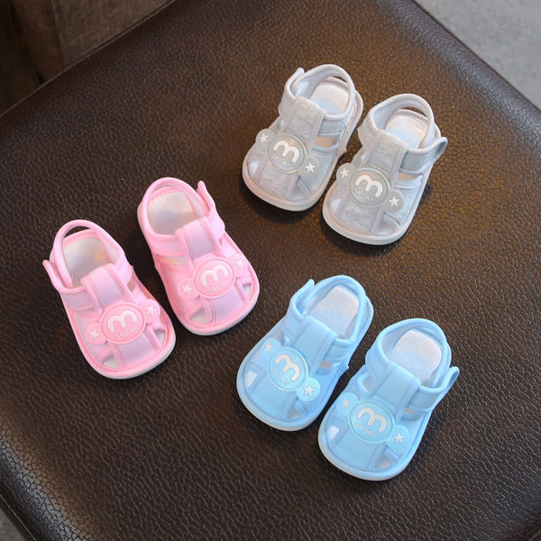 Cizme moi pentru bebelusi cu autocolante pentru copii