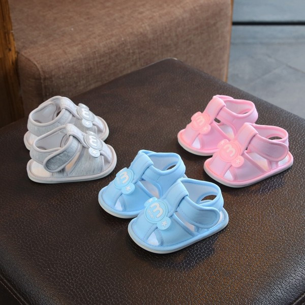 Cizme moi pentru bebelusi cu autocolante pentru copii