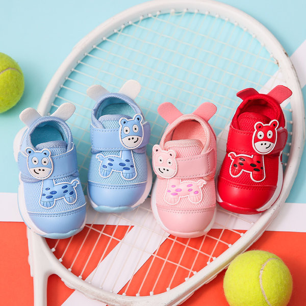 Model nou de pantofi pentru bebeluși cu talpă moale și element 3D potrivit pentru fete și băieți