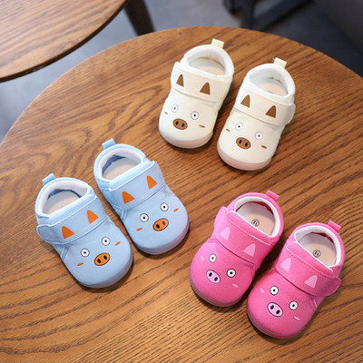 Обувки за бебета с лепенки от 6 до 12 месеца 