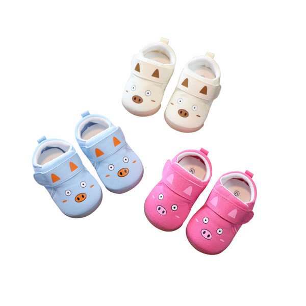 Pantofi pentru bebelusi cu autocolante de la 6 la 12 luni