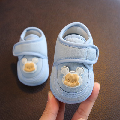 Pantofi bebelusi cu petice si aplicatie 6-12 luni