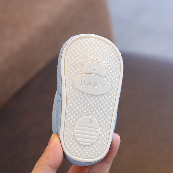 Pantofi bebelusi cu petice si aplicatie 6-12 luni