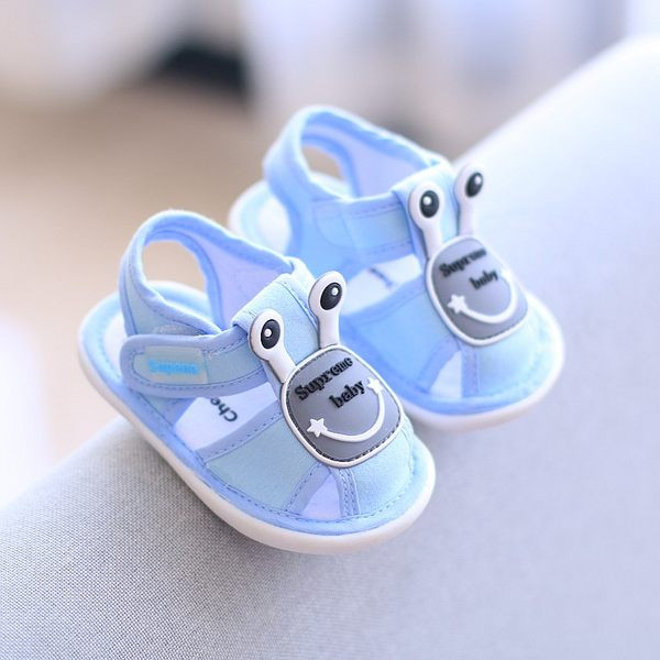 Sandale bebelusi cu talpa plata - doua modele