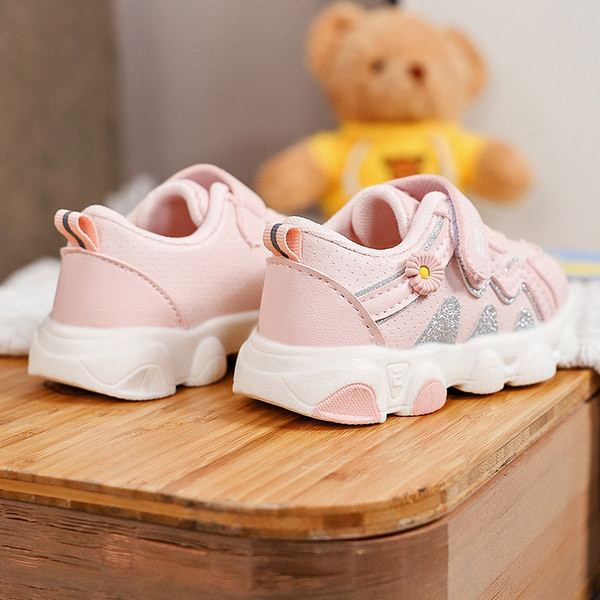 Model nou de adidași pentru bebeluși cu inscripție - piele artificială pentru fete