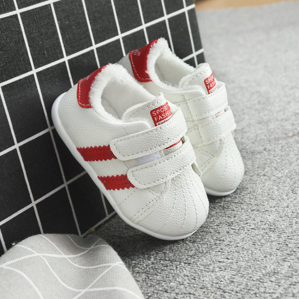 Model nou de adidasi bebelusi din piele ecologica cu captuseala moale pentru fete sau baieti