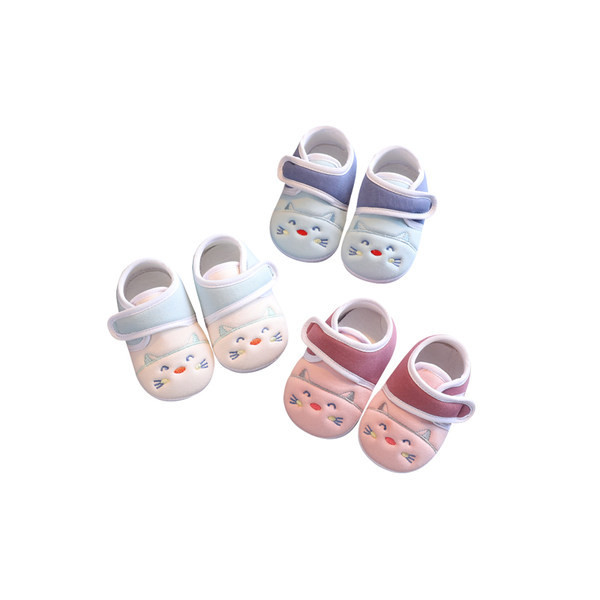 Pantofi antiderapanti pentru bebelusi cu broderie