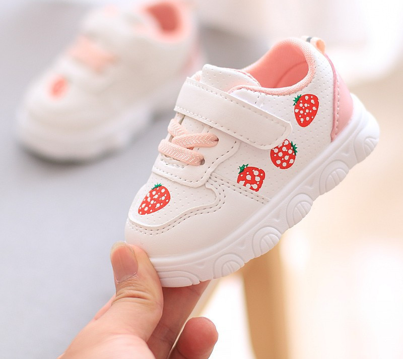 Adidași pentru bebeluși cu aplicare de culoare pentru fete și băieți