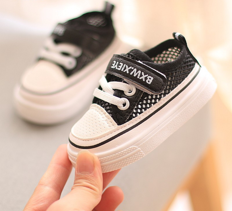 Pantofi de primavara pentru bebelusi cu plasa si talpa moale