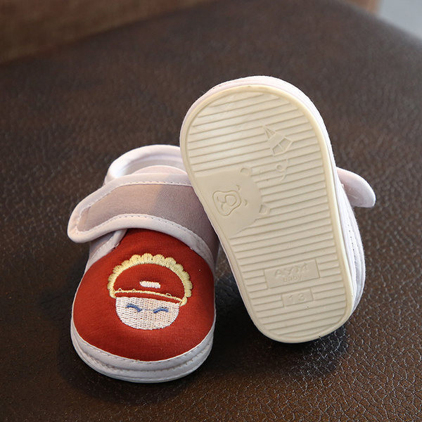 Pantofi copii cu broderie si autocolante