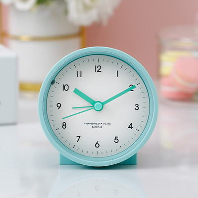 Mic ceas cu alarmă elegant