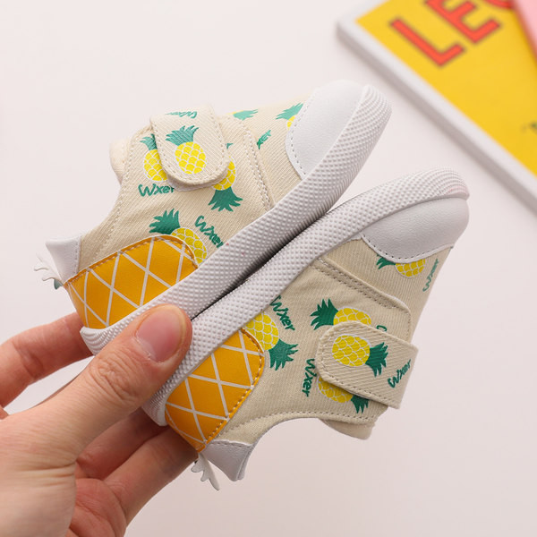 Model nou de pantofi respirabili pentru bebelusi cu talpa moale