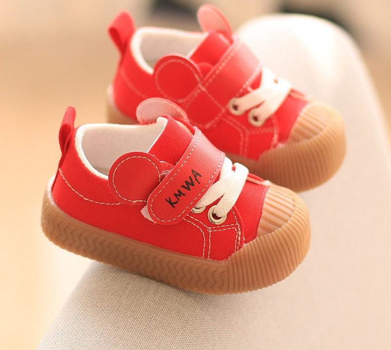 Pantofi pentru bebelusi cu element 3D si animal print - model unisex