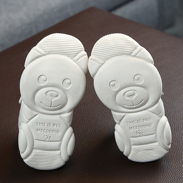 Pantofi sport de vară cu găuri și autocolante