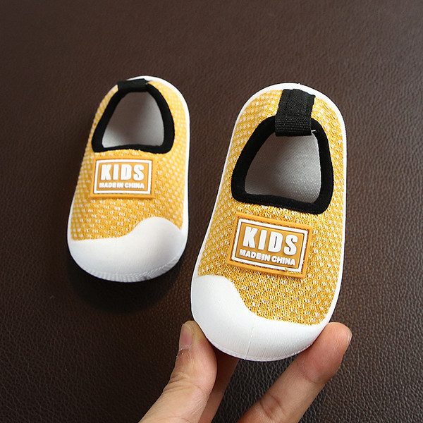 Pantofi din plasă textilă cu talpă de cauciuc