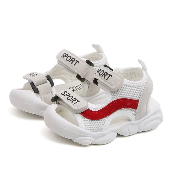 Sandale pentru bebeluși cu autocolante și inscripție