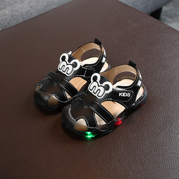 Sandale luminoase bebelusi pentru baieti din piele ecologica cu autocolante