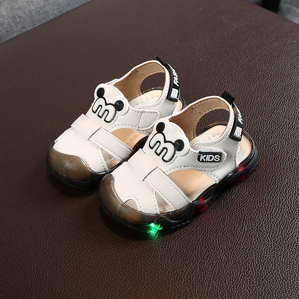 Sandale luminoase bebelusi pentru baieti din piele ecologica cu autocolante