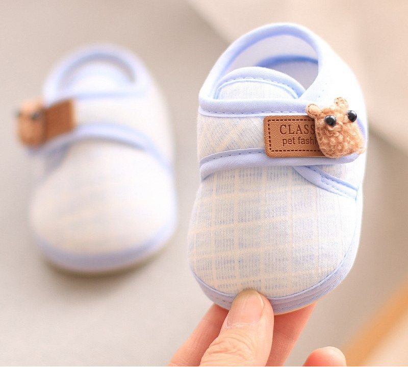Бебешки обувки с мека подметка -  три модела