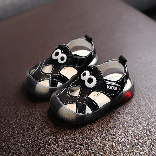 Sandale strălucitoare pentru bebeluși cu emblemă