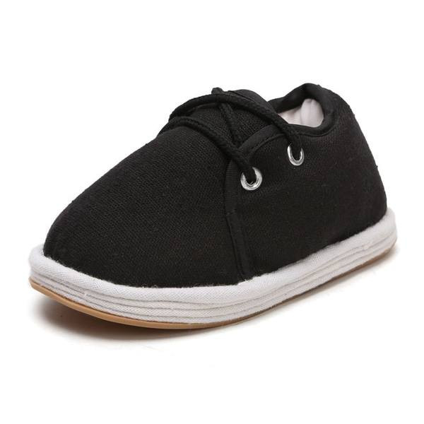 Model nou de pantofi pentru bebelusi cu captuseala moale calduroasa pentru baieti