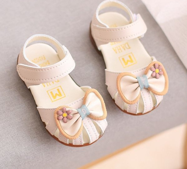 Sandale pentru bebelusi din piele ecologica cu panglica