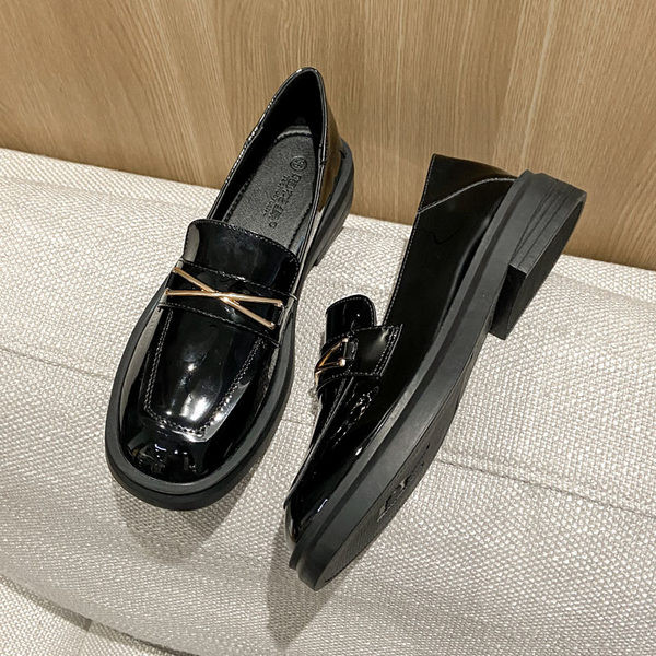 Pantofi de primavara dama - doua modele