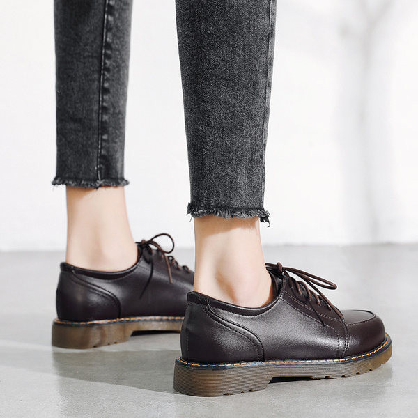 Pantofi casual dama stil retro cu sireturi