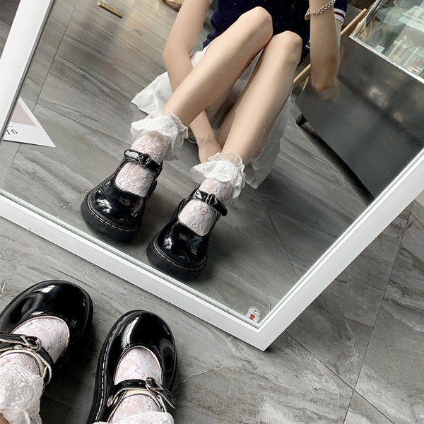 Pantofi casual dama din piele lacuita cu catarama